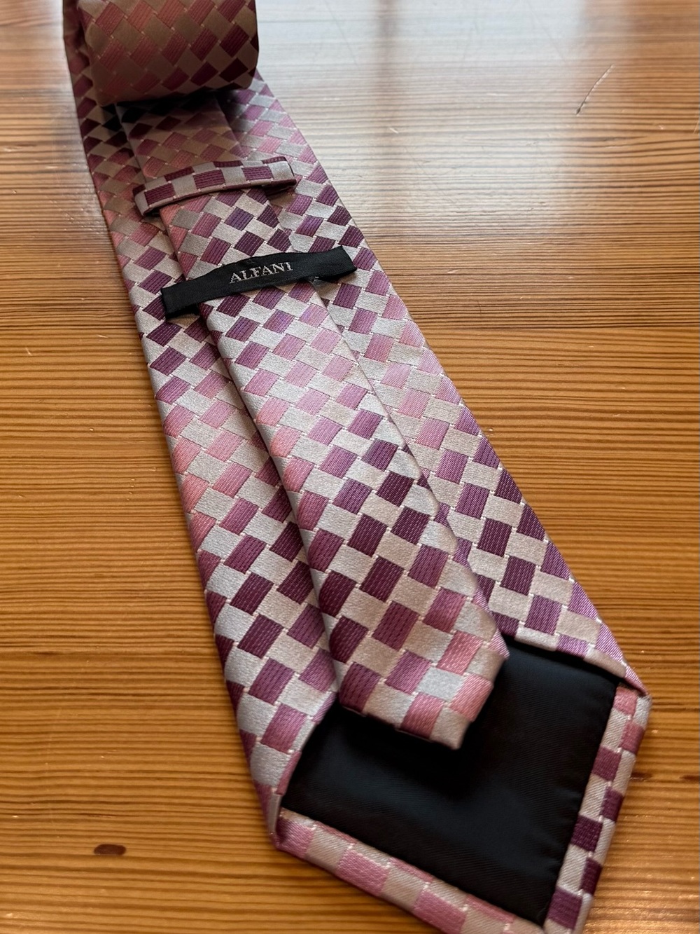 Alfani Y2K Men’s Silk Tie Pink Purple Silver Geometric Basketweave 61”